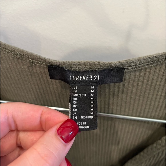 Forever 21 Green Bodysuit - Picture 3 of 3